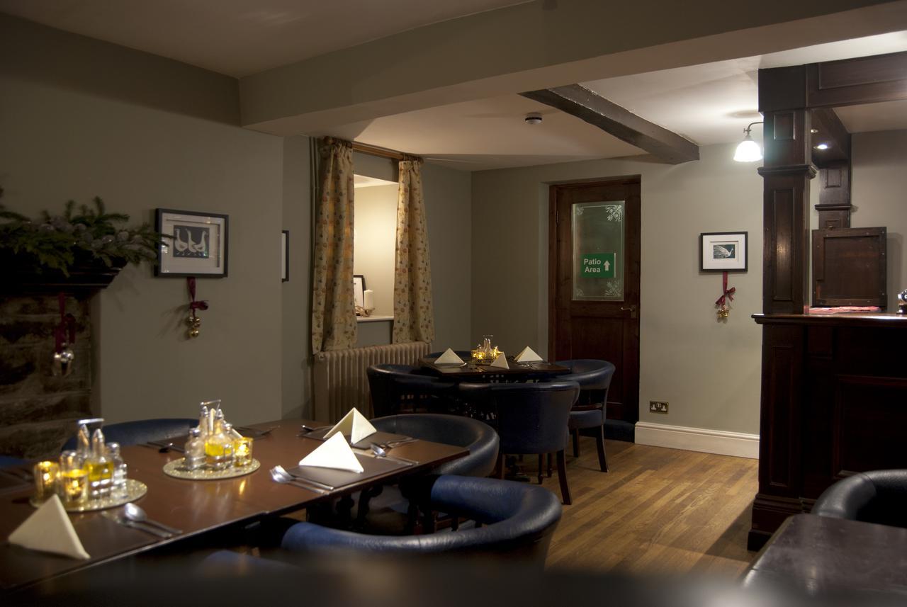 The Fforest Inn Llanfihangel-nant-Melan Exterior foto